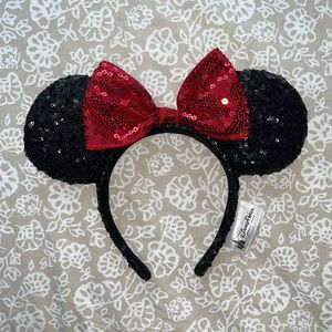 Disney Parks AUTHENTIC Mickey Minnie Black and Red Sequence Ears Gently Used